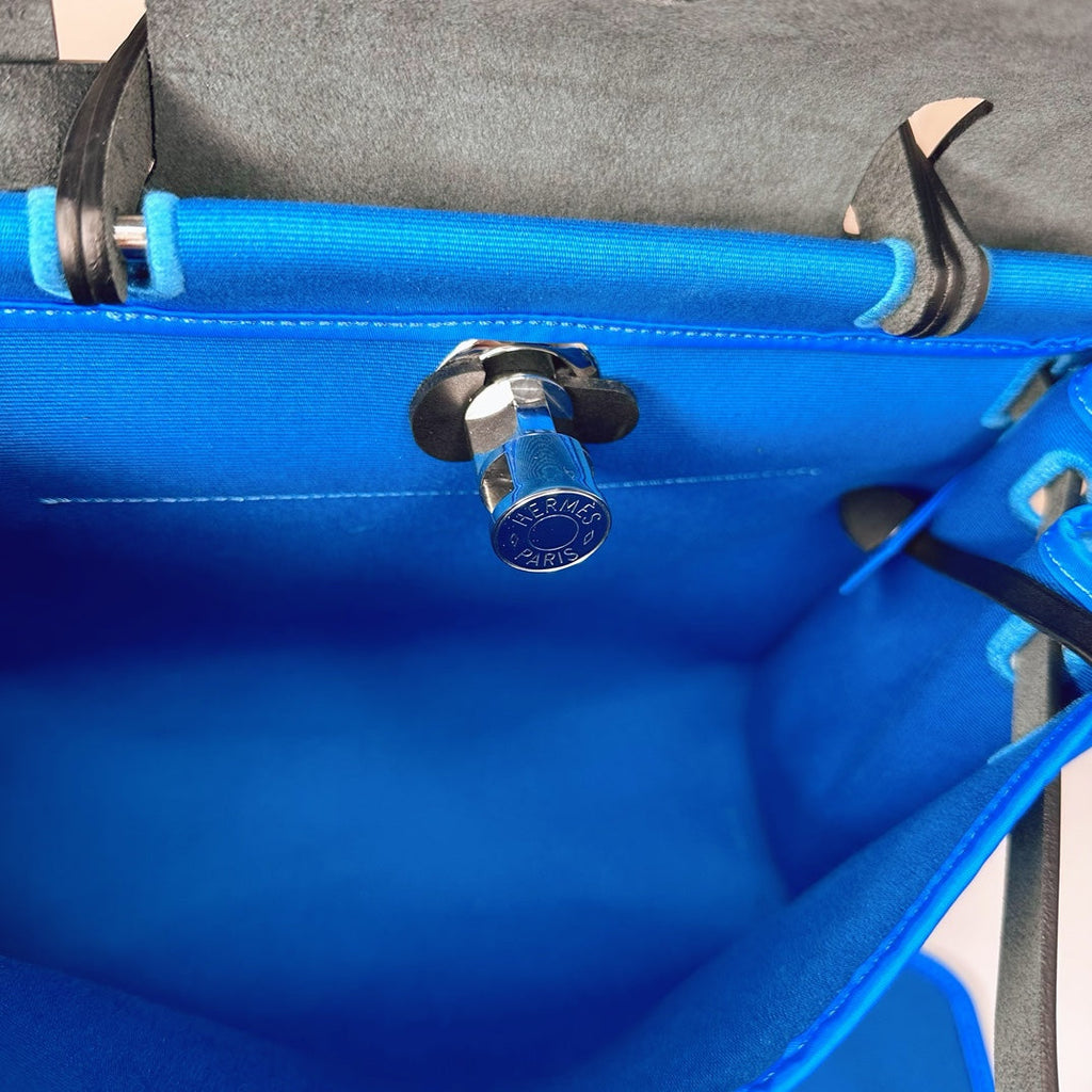 Hermès Herbag Zip 31 hobnailed bag h085131 black blue
