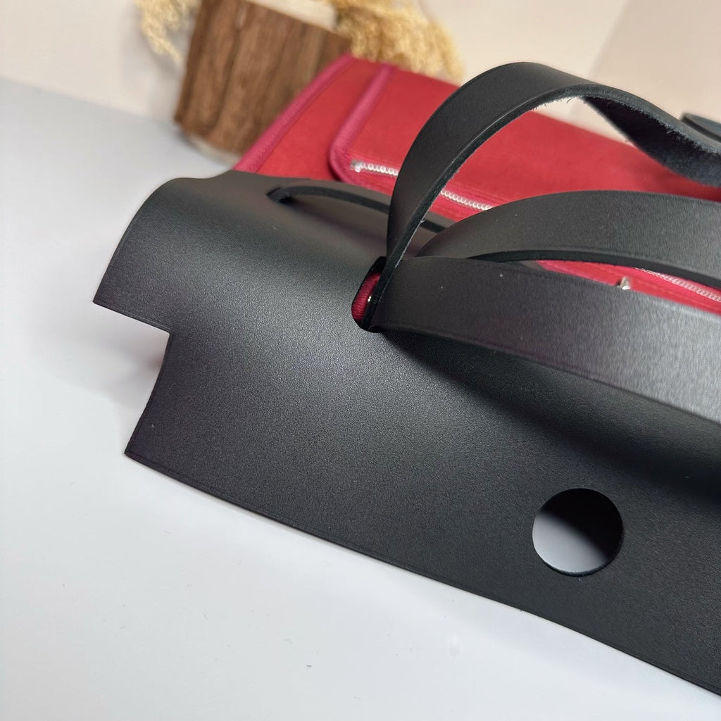 Hermès Herbag Zip 31 hobnailed bag h085131 black red