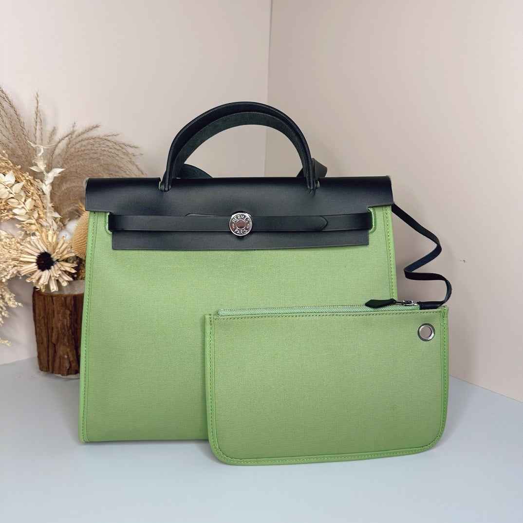 Hermès Herbag Zip 31 hobnailed bag h085131 black light green