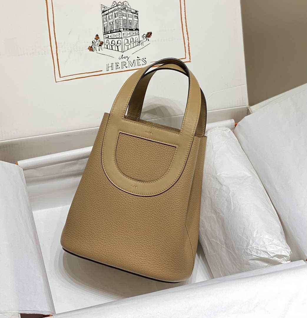Hermès In-The-Loop 18 Bag Swift Leather H20251804