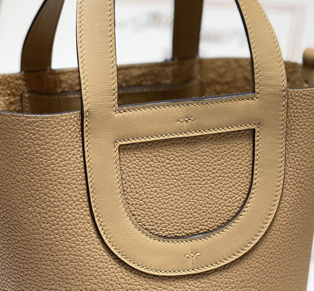 Hermès In-The-Loop 18 Bag Swift Leather H20251804