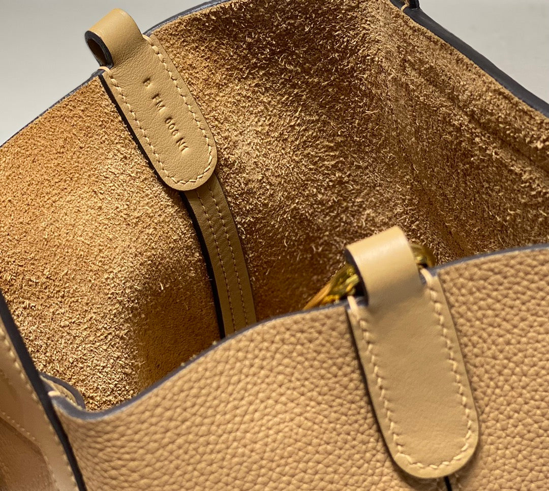 Hermès In-The-Loop 18 Bag Swift Leather H20251804
