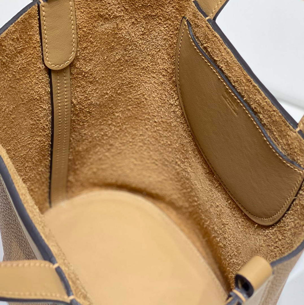 Hermès In-The-Loop 18 Bag Swift Leather H20251804