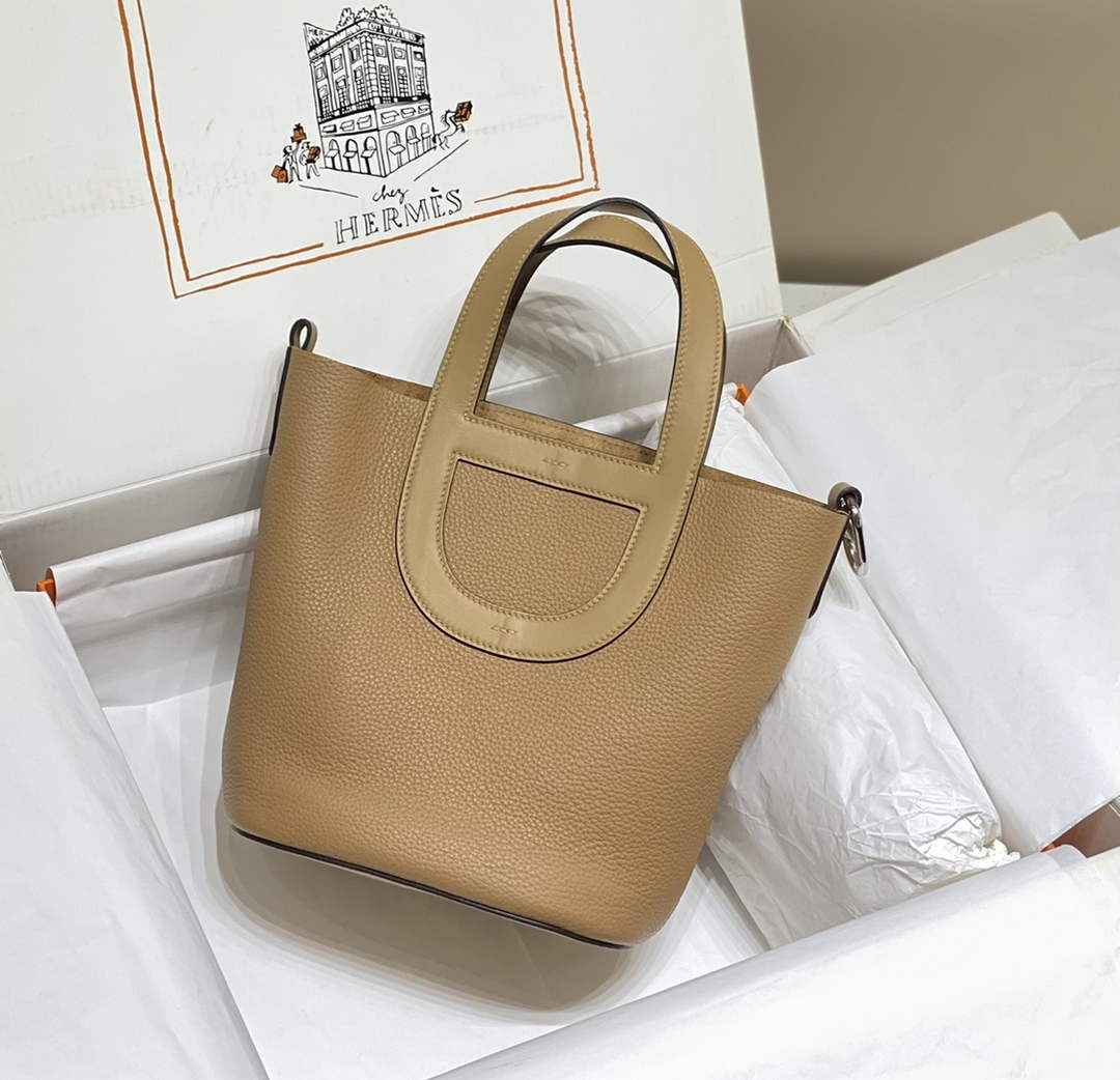 Hermès In-The-Loop 18 Bag Swift Leather H20251805