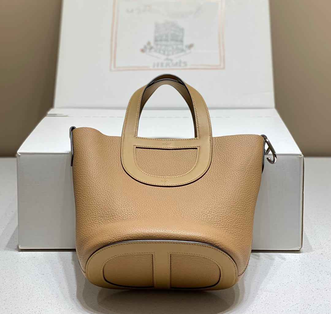 Hermès In-The-Loop 18 Bag Swift Leather H20251805