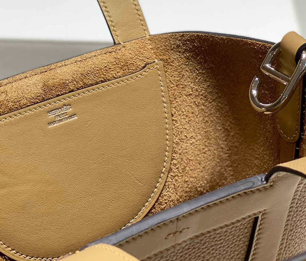 Hermès In-The-Loop 18 Bag Swift Leather H20251805