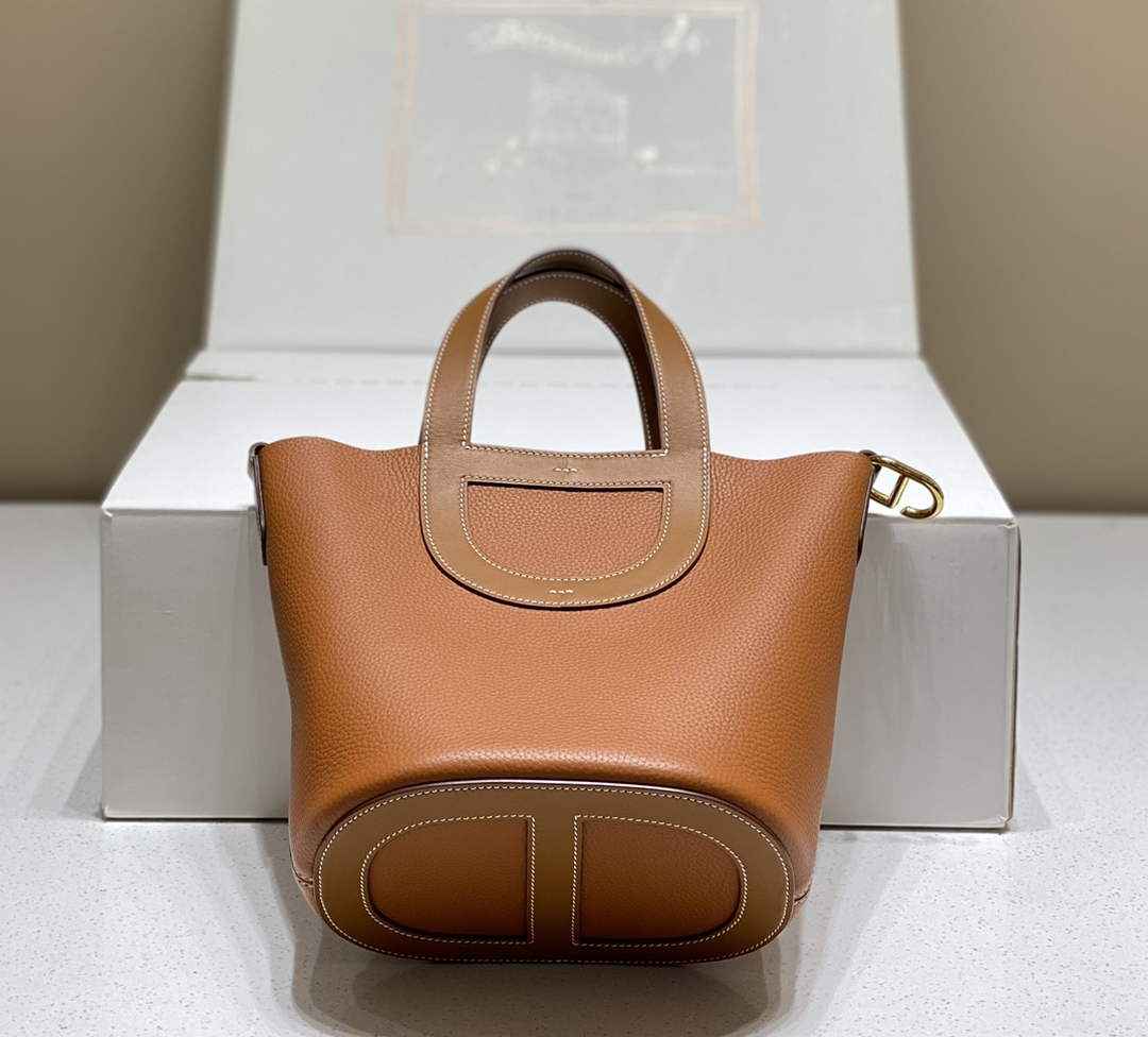 Hermès In-The-Loop 18 Bag Swift Leather H20251807