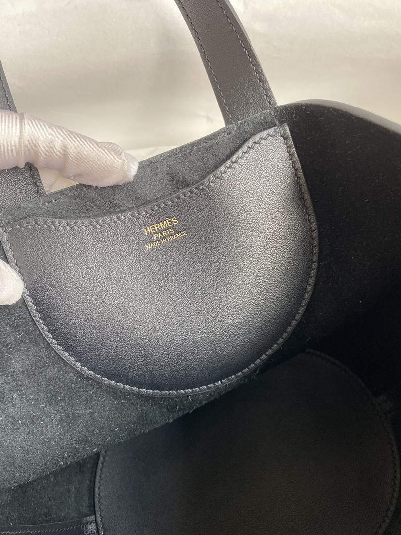 Hermès In-The-Loop 18 Bag Swift Leather H20251808