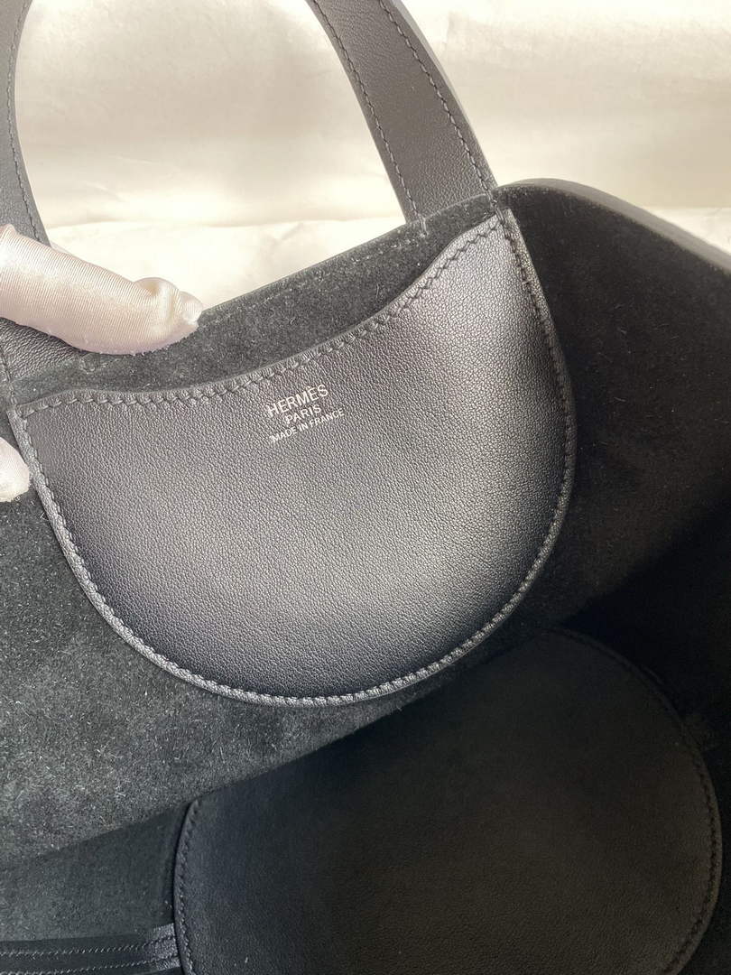 Hermès In-The-Loop 18 Bag Swift Leather H20251809