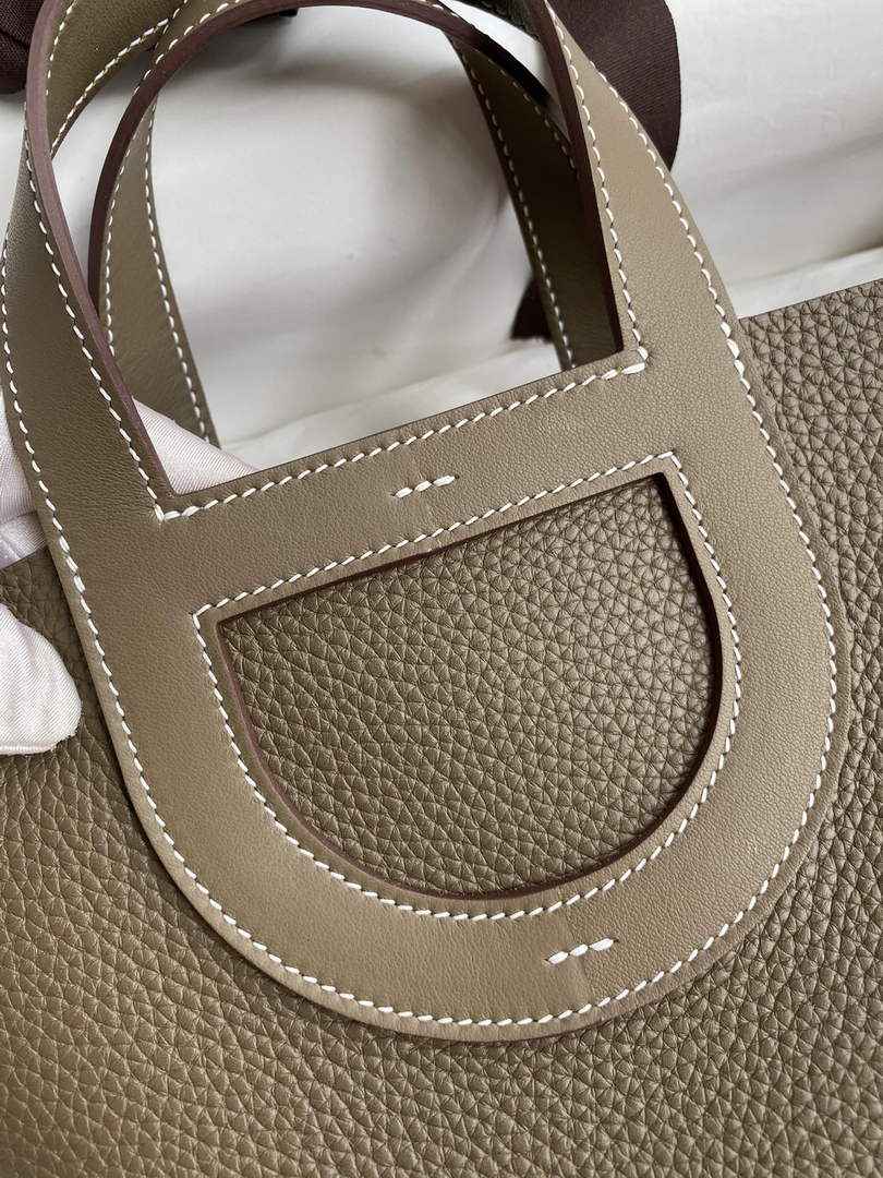 Hermès In-The-Loop 18 Bag Swift Leather H20251810
