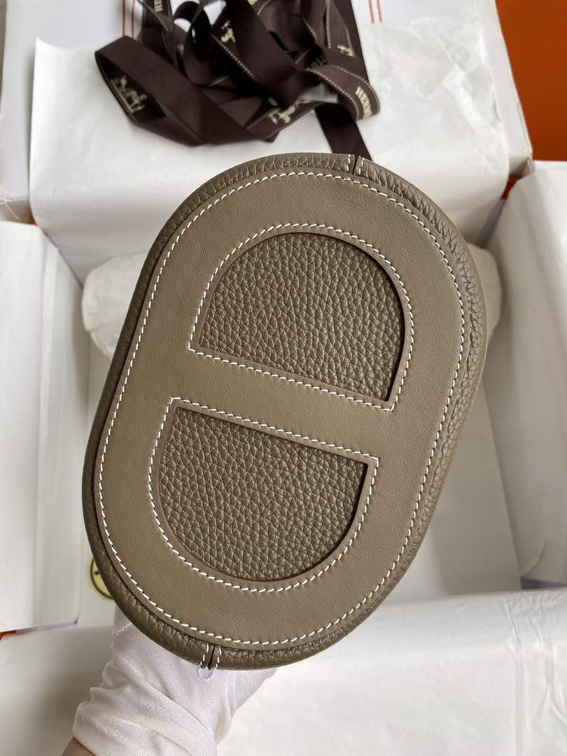 Hermès In-The-Loop 18 Bag Swift Leather H20251810