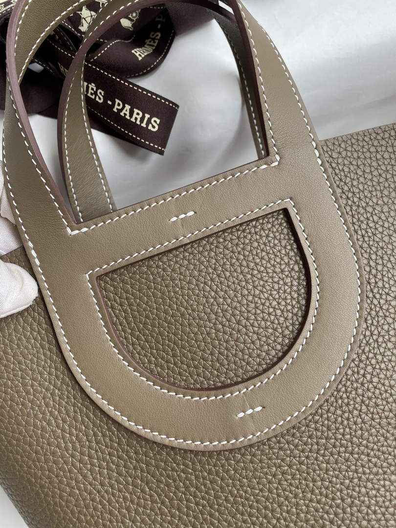 Hermès In-The-Loop 18 Bag Swift Leather H20251811