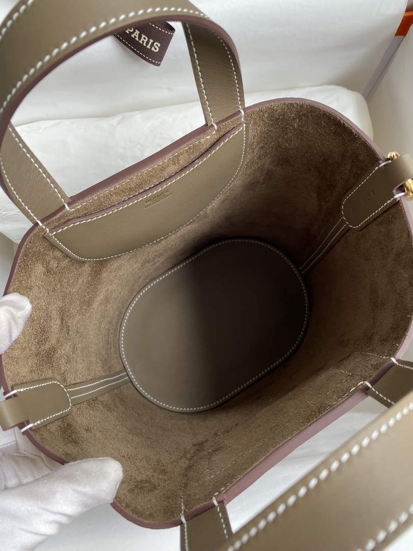 Hermès In-The-Loop 18 Bag Swift Leather H20251811
