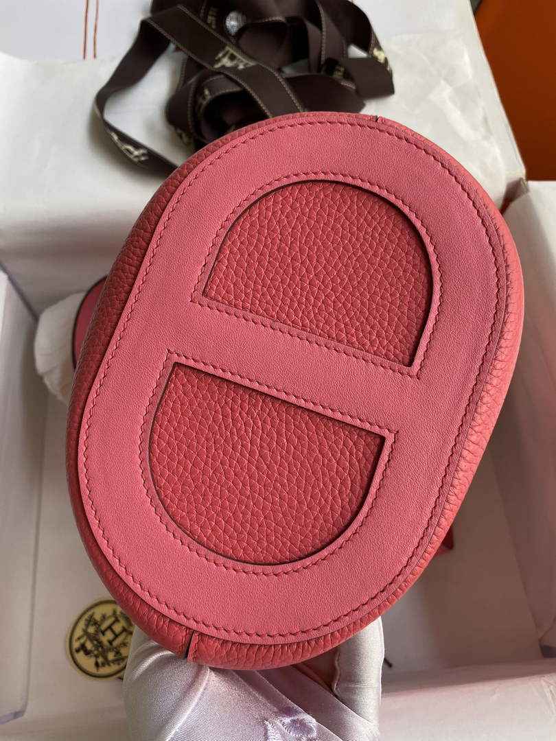 Hermès In-The-Loop 18 Bag Swift Leather H20251813