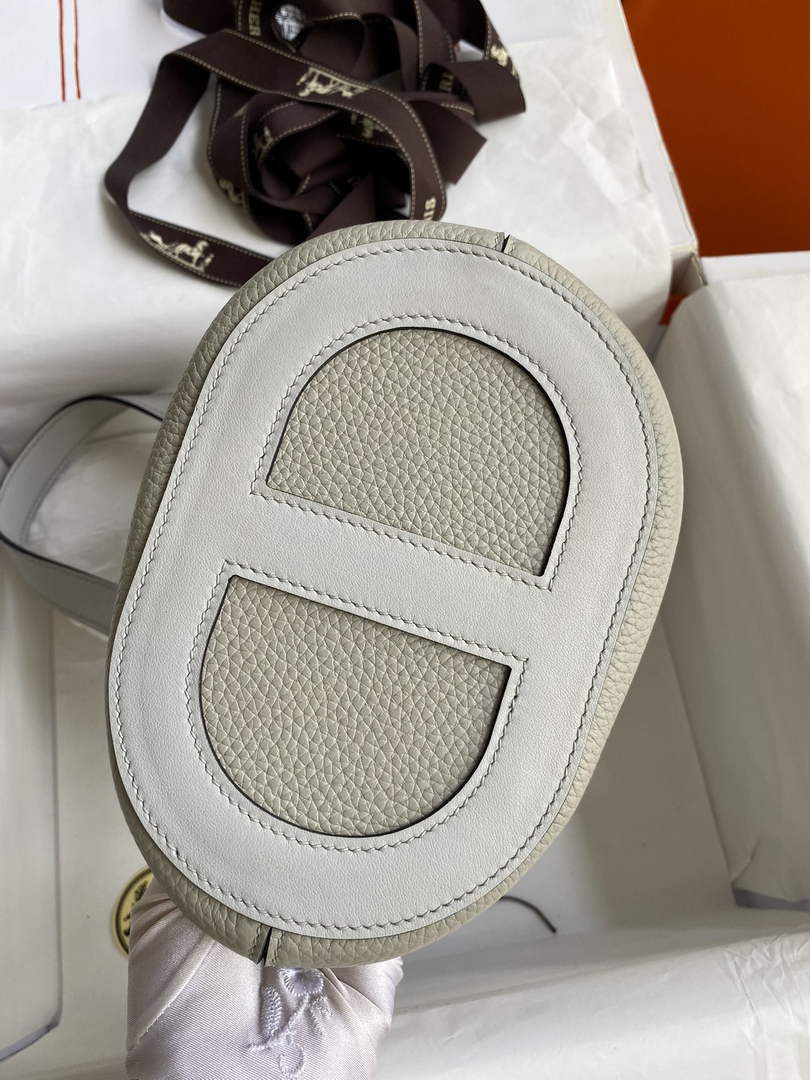 Hermès In-The-Loop 18 Bag Swift Leather H20251814