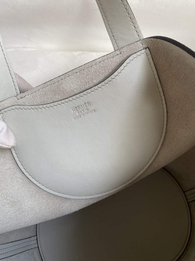 Hermès In-The-Loop 18 Bag Swift Leather H20251815