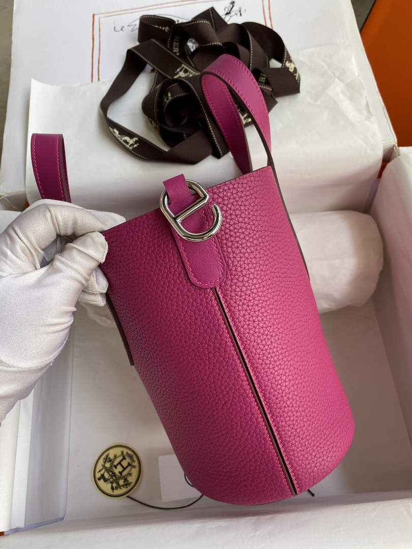 Hermès In-The-Loop 18 Bag Swift Leather H20251816