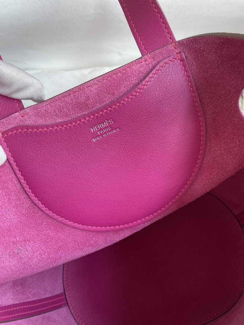 Hermès In-The-Loop 18 Bag Swift Leather H20251816