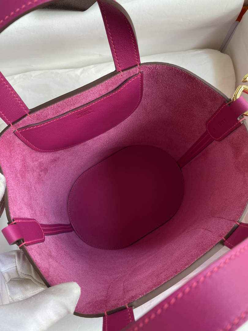 Hermès In-The-Loop 18 Bag Swift Leather H20251817