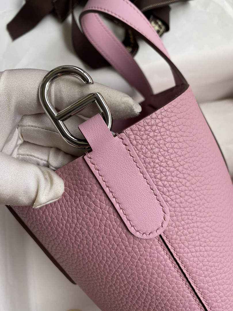 Hermès In-The-Loop 18 Bag Swift Leather H20251800