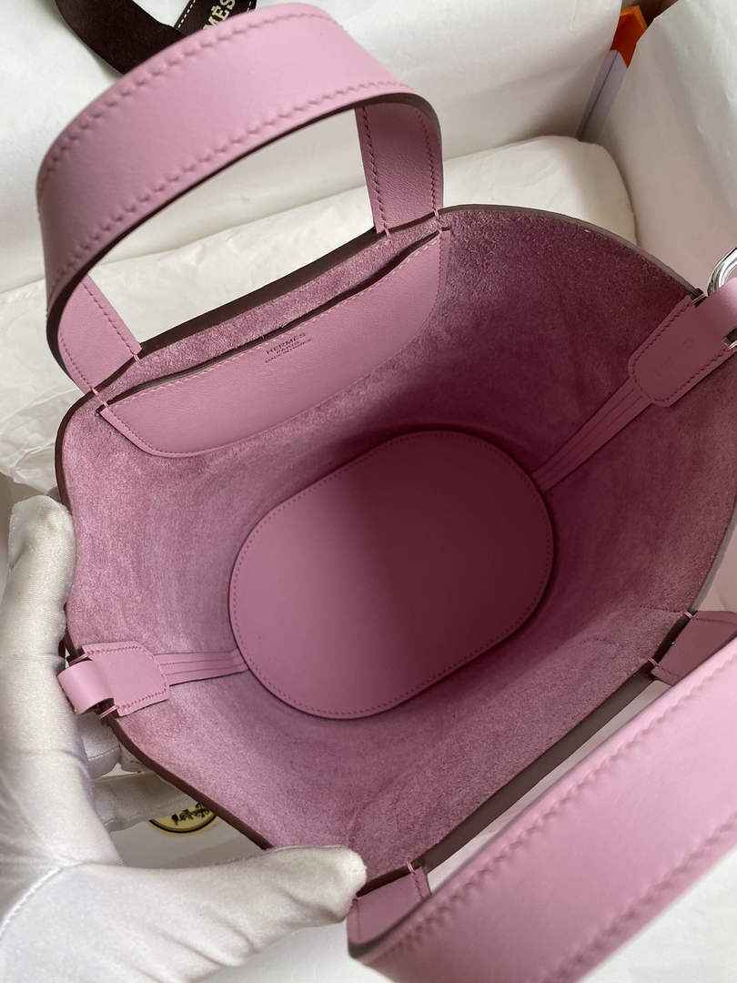 Hermès In-The-Loop 18 Bag Swift Leather H20251800