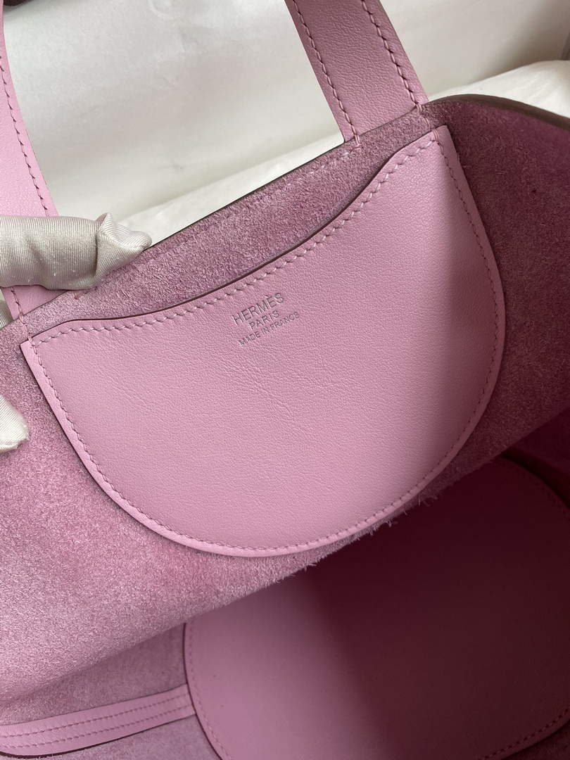 Hermès In-The-Loop 18 Bag Swift Leather H20251800