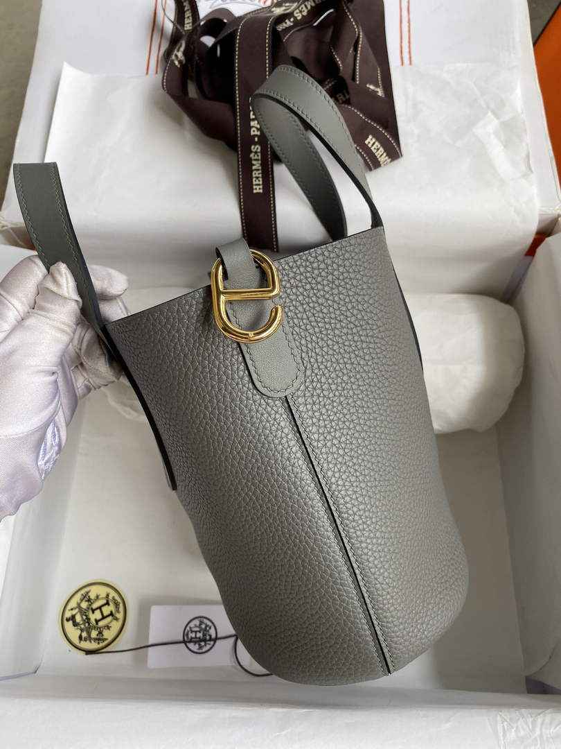 Hermès In-The-Loop 18 Bag Swift Leather H20251818
