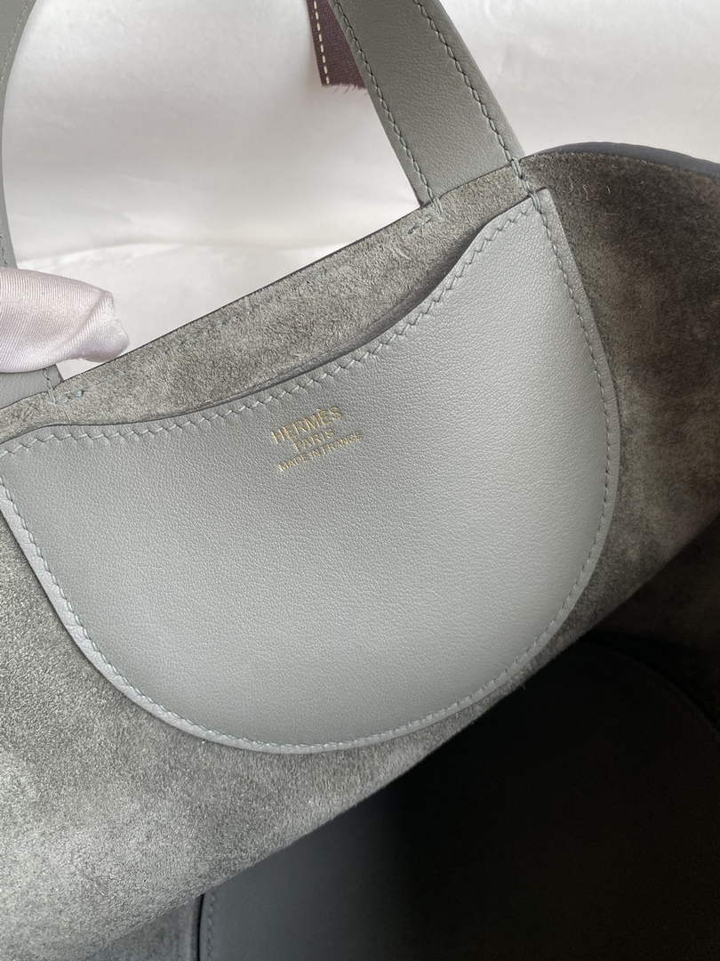 Hermès In-The-Loop 18 Bag Swift Leather H20251818