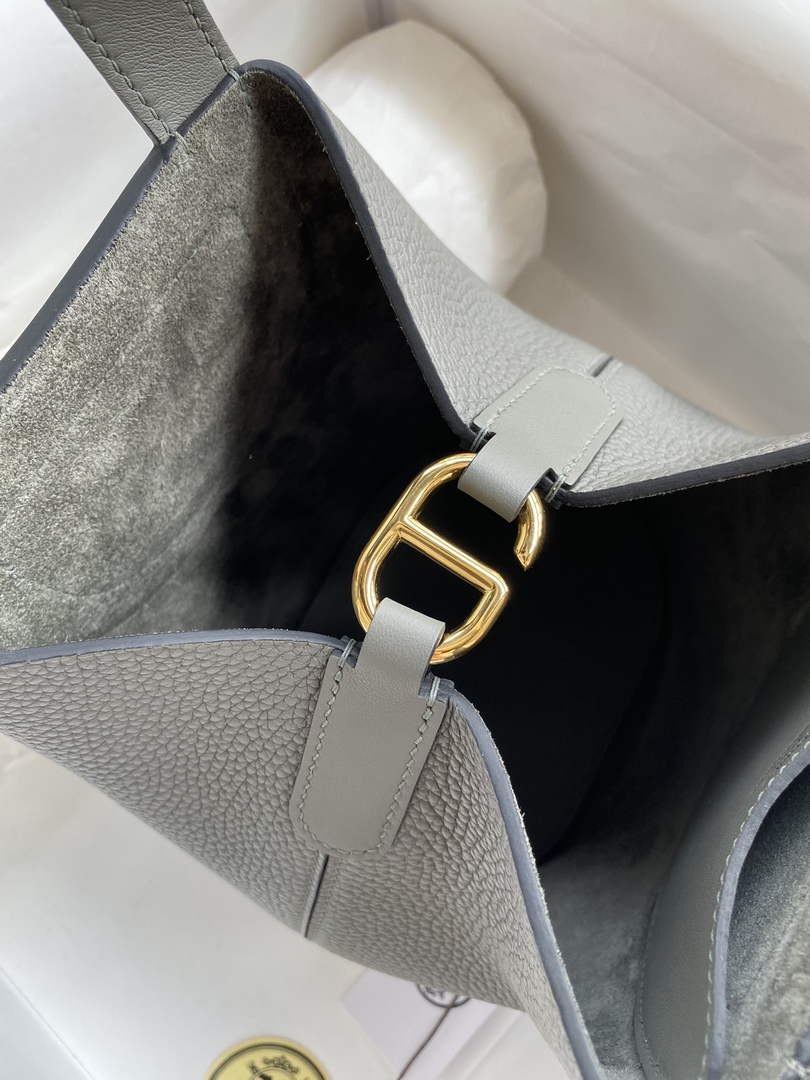 Hermès In-The-Loop 18 Bag Swift Leather H20251818