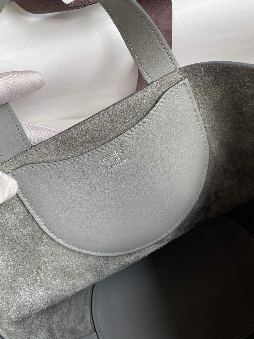 Hermès In-The-Loop 18 Bag Swift Leather H20251819