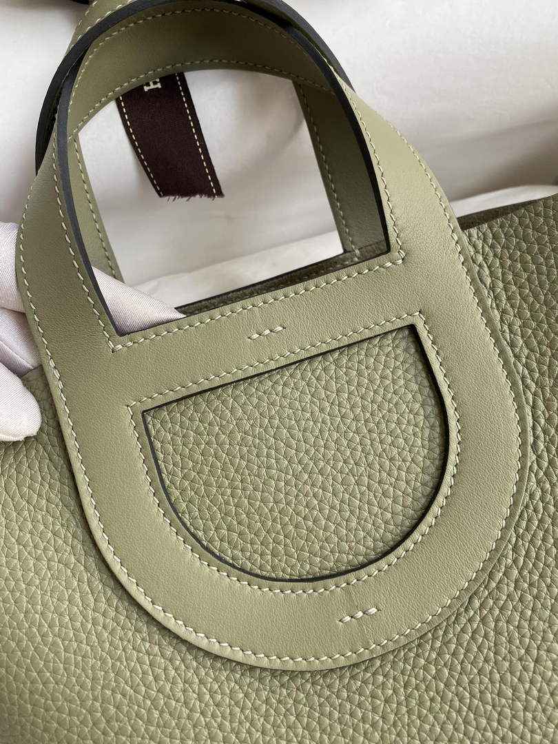 Hermès In-The-Loop 18 Bag Swift Leather H20251821