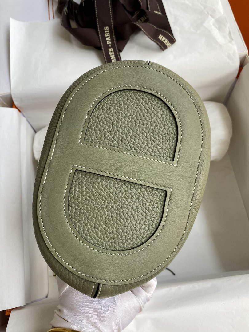 Hermès In-The-Loop 18 Bag Swift Leather H20251821