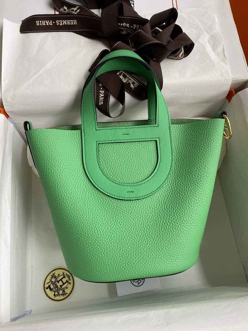 Hermès In-The-Loop 18 Bag Swift Leather H20251822