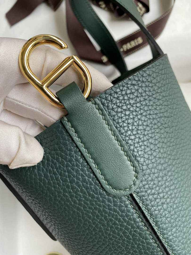 Hermès In-The-Loop 18 Bag Swift Leather H20251824