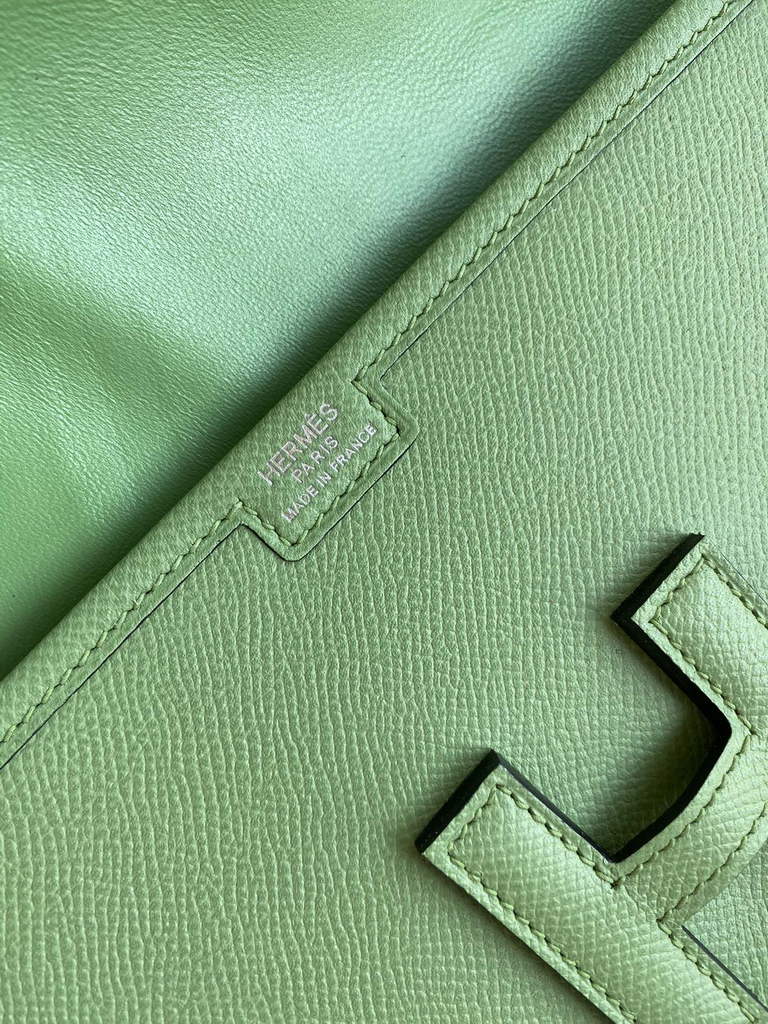 Hermes Jige 29 Wallet Clutch In Epsom Leather Light Green