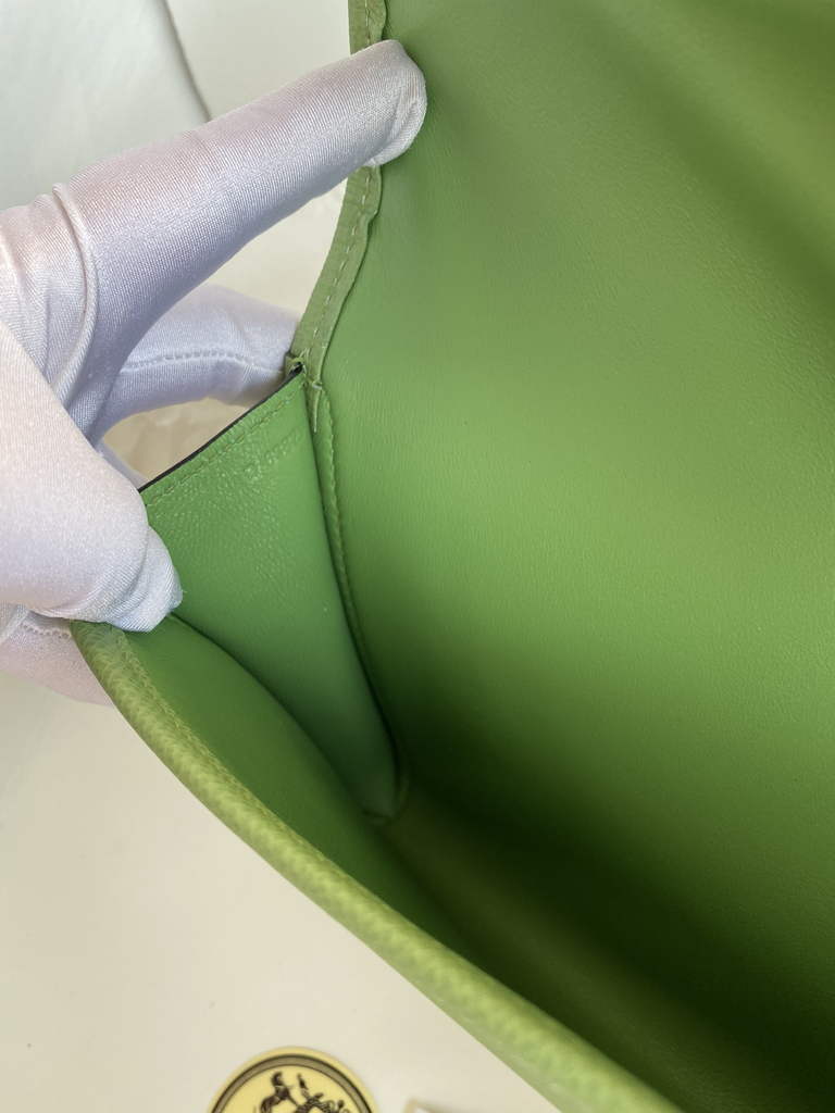 Hermes Jige 29 Wallet Clutch In Epsom Leather Light Green