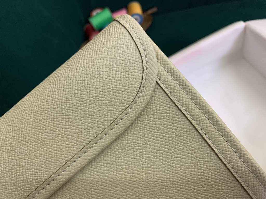 Hermes Jige 29cm Wallet Clutch In Epsom Leather Beige