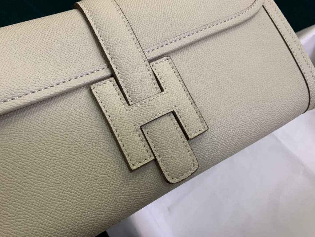 Hermes Jige 29cm Wallet Clutch In Epsom Leather Beige