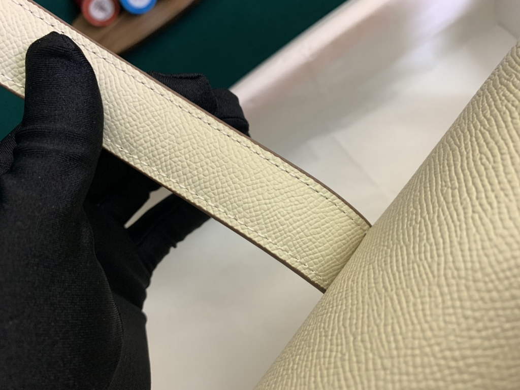 Hermes Jige 29cm Wallet Clutch In Epsom Leather Beige