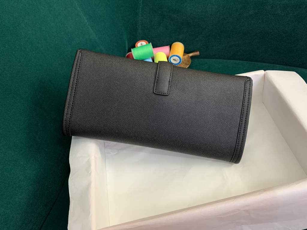 Hermes Jige 29cm Wallet Clutch In Epsom Leather Black