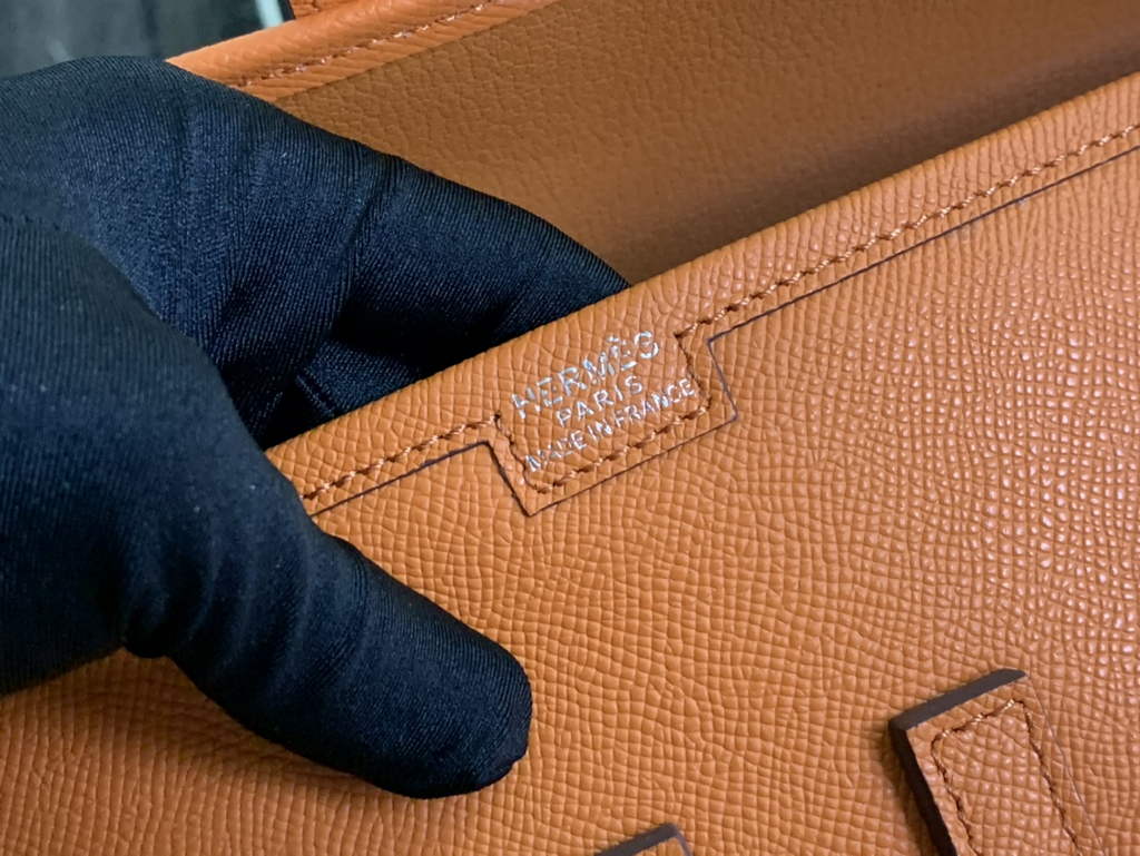 Hermes Jige 29cm Wallet Clutch In Epsom Leather Orange