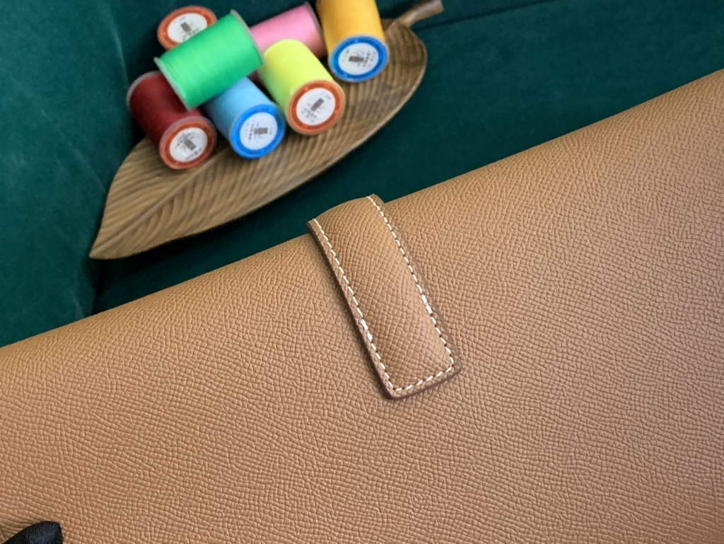 Hermes Jige 29cm Wallet Clutch In Epsom Leather Light Brown