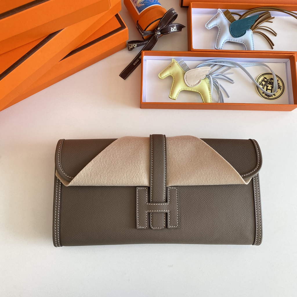 Hermes Jige 29 Wallet Clutch In Epsom Leather Gray