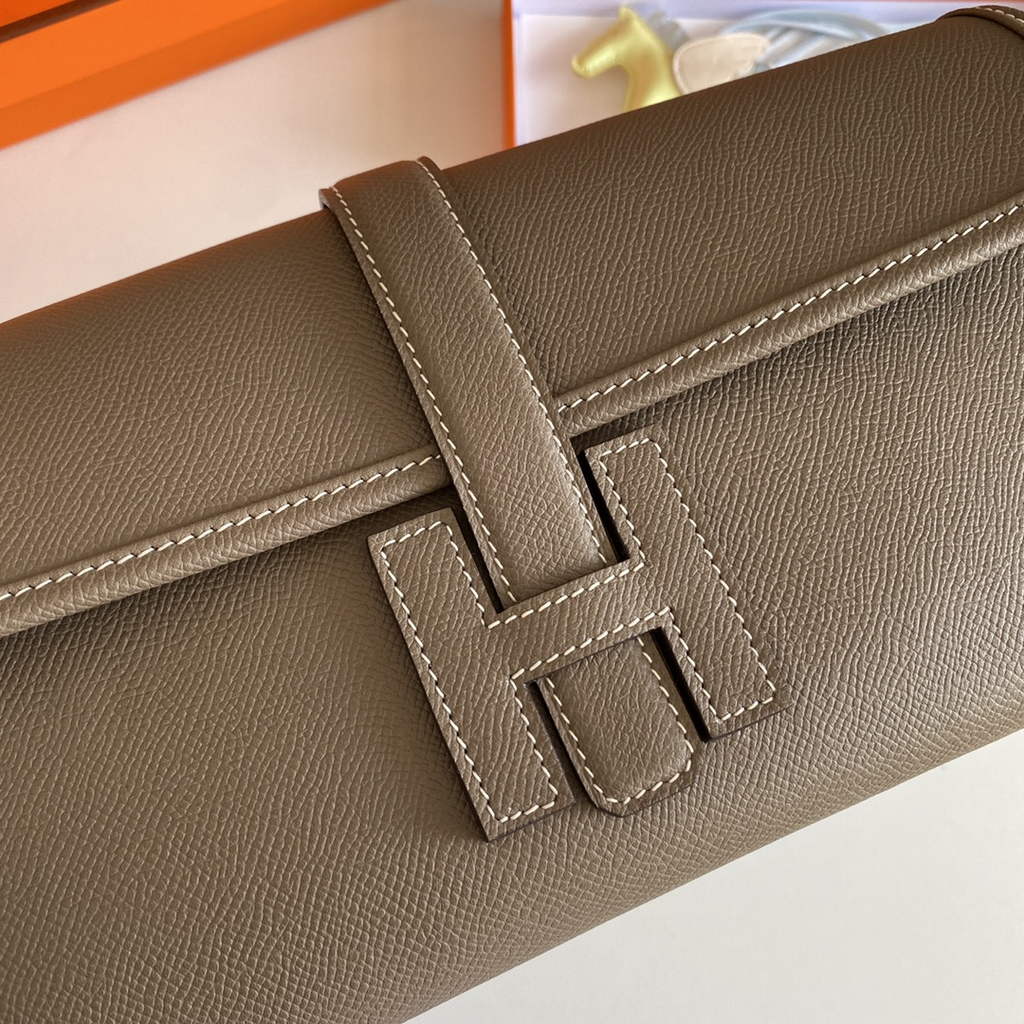 Hermes Jige 29 Wallet Clutch In Epsom Leather Gray