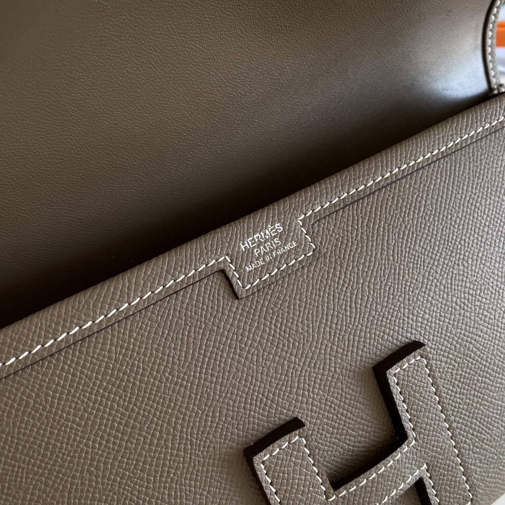 Hermes Jige 29 Wallet Clutch In Epsom Leather Gray