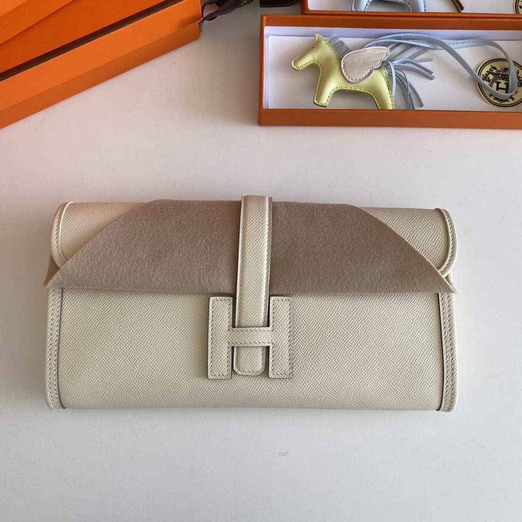 Hermes Jige 29 Wallet Clutch In Epsom Leather Beige