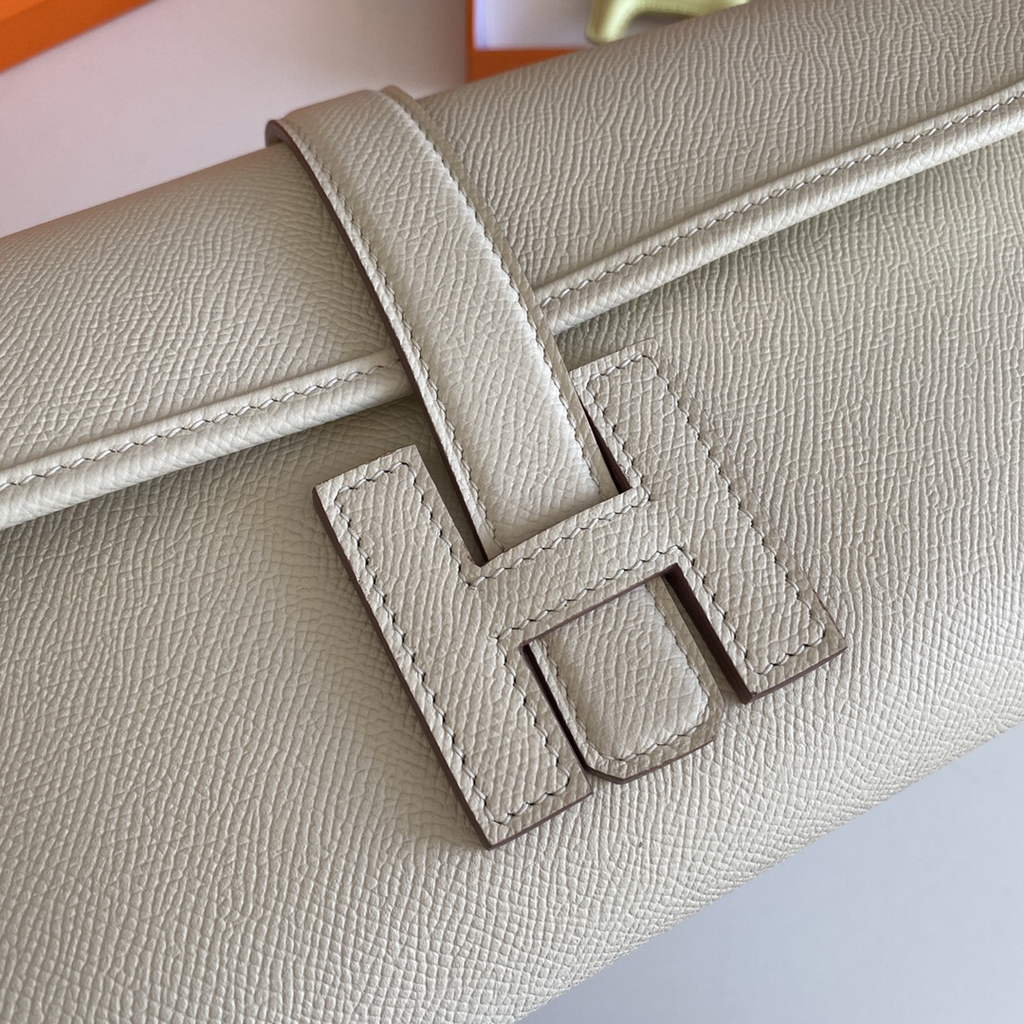 Hermes Jige 29 Wallet Clutch In Epsom Leather Beige