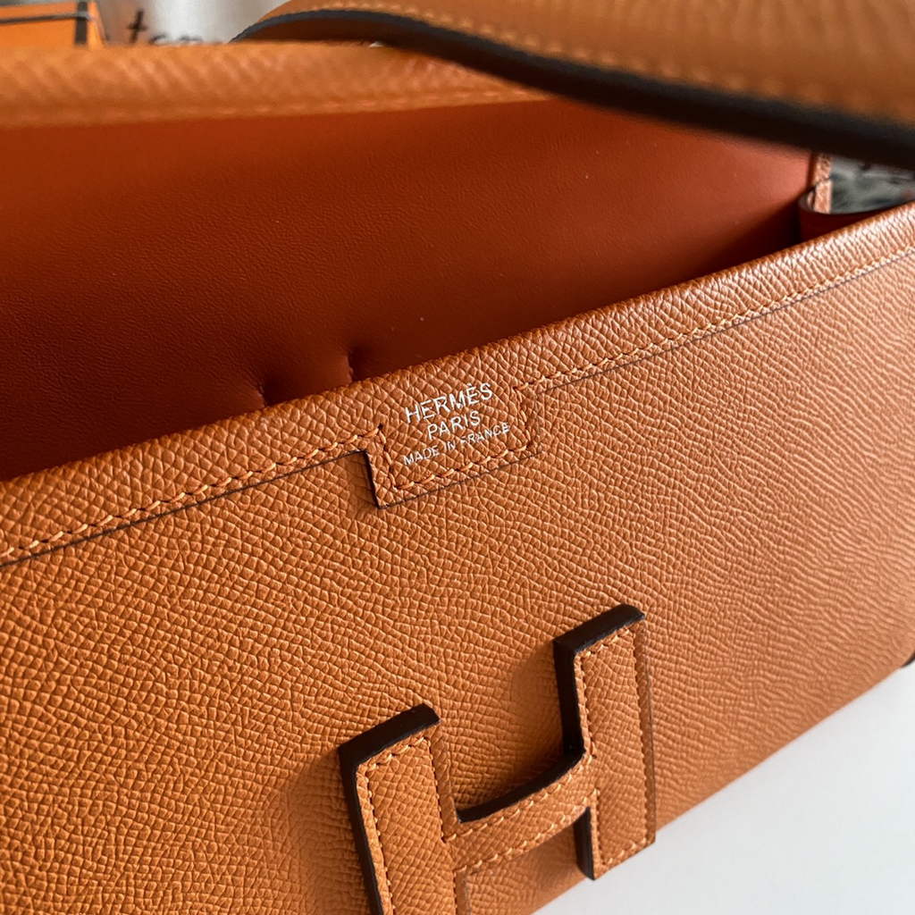 Hermes Jige 29 Wallet Clutch In Epsom Leather Orange