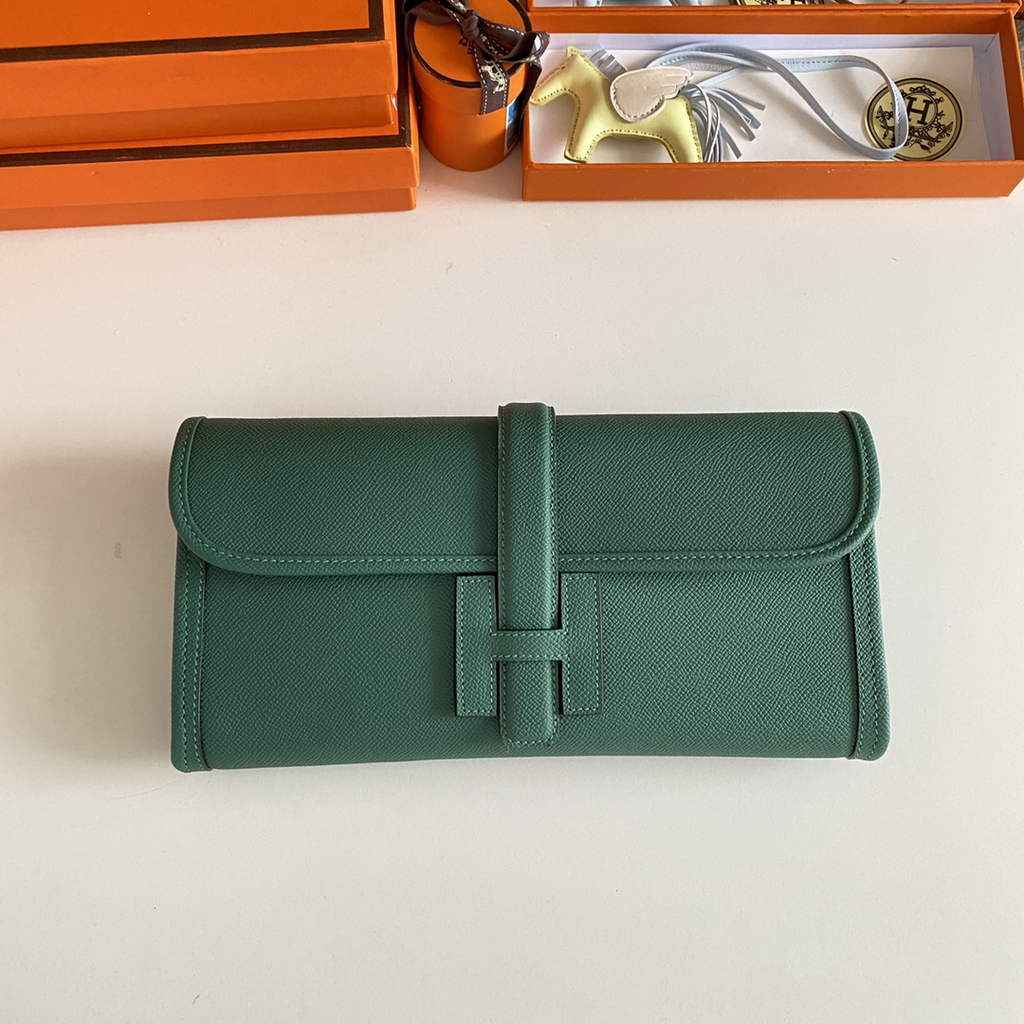 Hermes Jige 29 Wallet Clutch In Epsom Leather Green