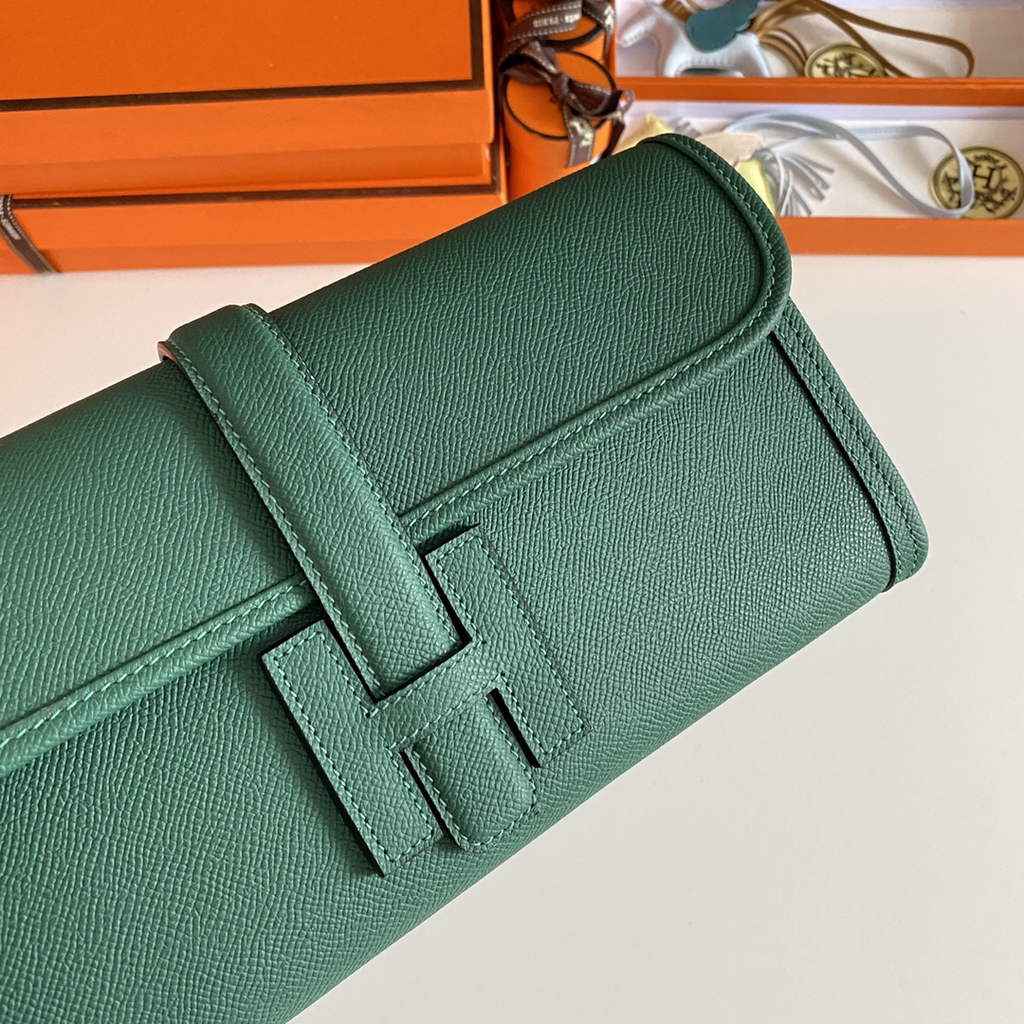 Hermes Jige 29 Wallet Clutch In Epsom Leather Green